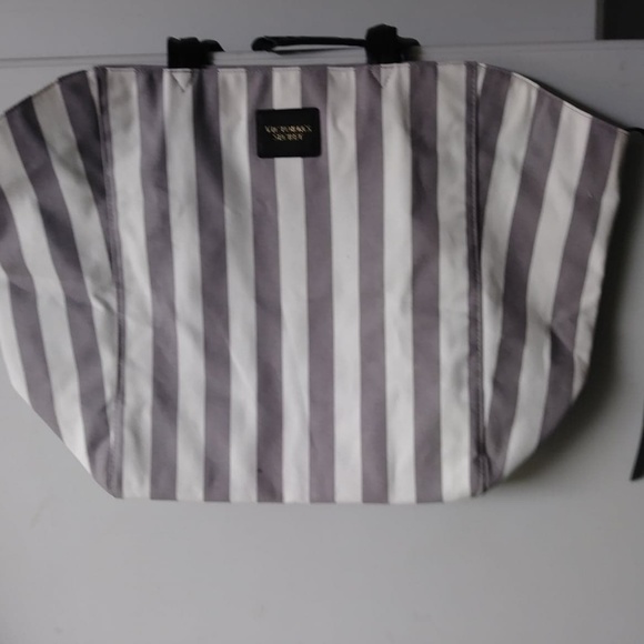 Rare Rainbow and free VS Beach Blanket and Bag unt - Picture 3 of 4